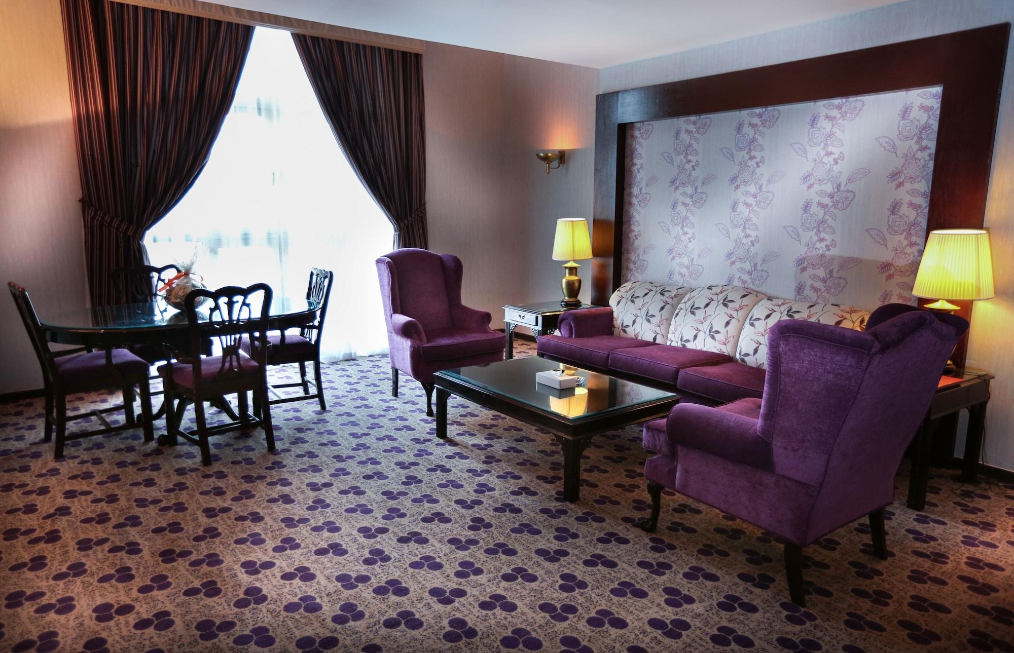Hawthorn Suites By Wyndham Эль-Хубар Экстерьер фото